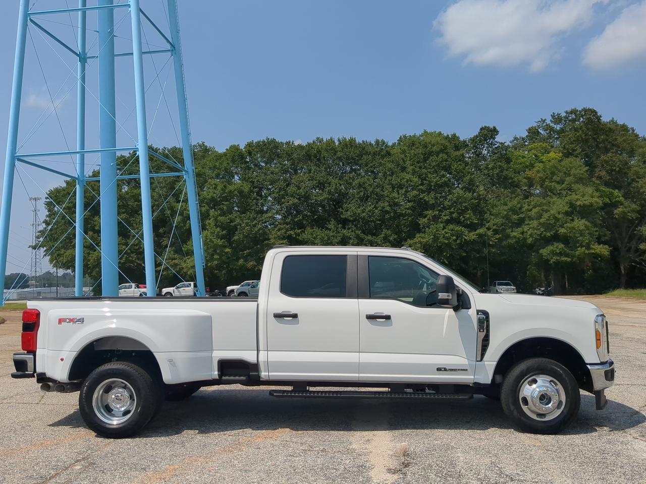 2025 Ford Super Duty F-350 DRW XL Appleton WI