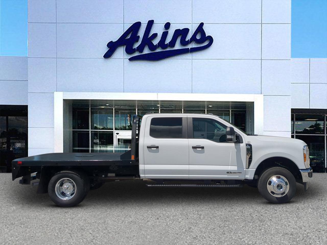 2025 Ford Super Duty F-350 DRW XL