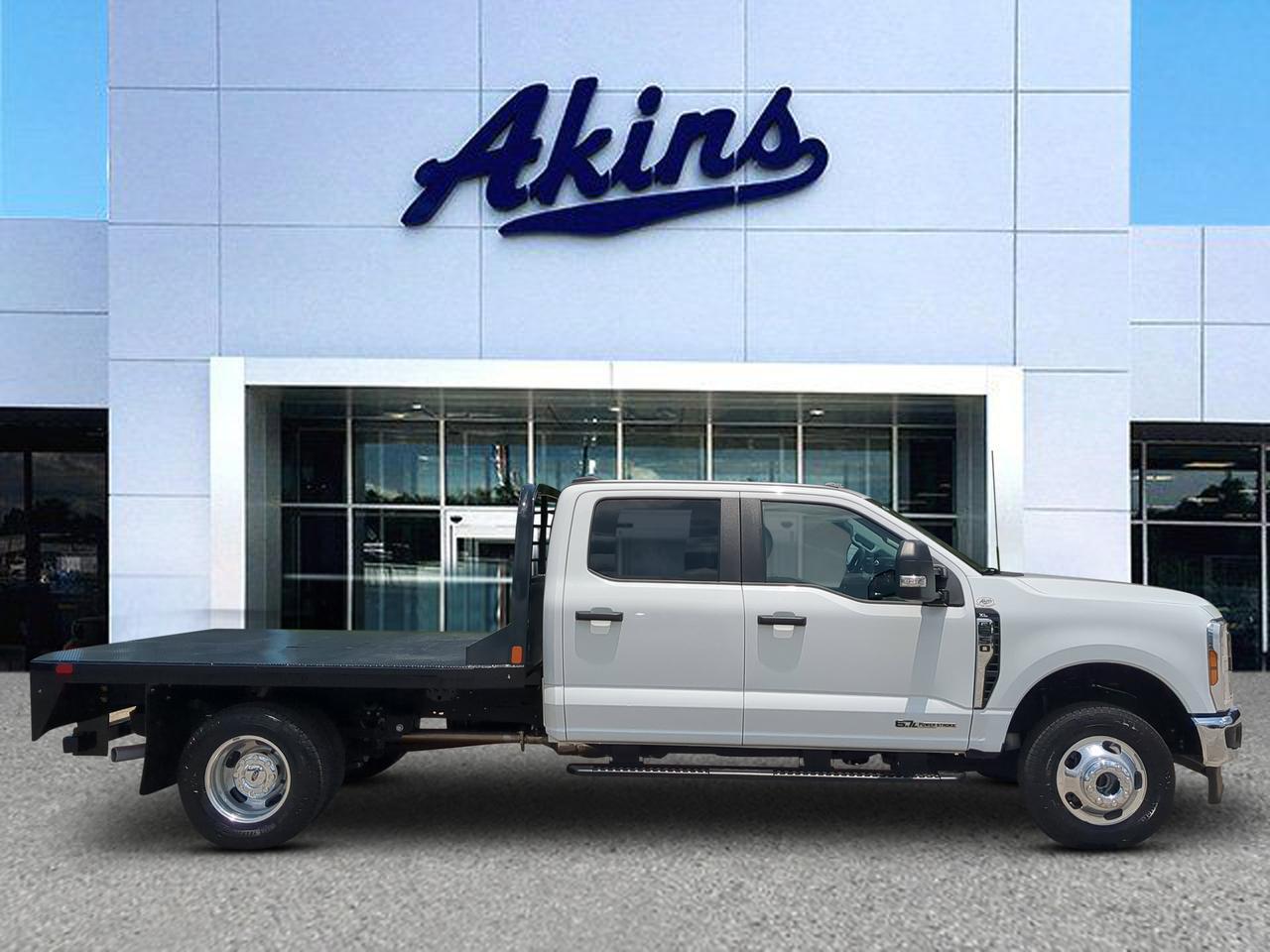 2025 Ford Super Duty F-350 DRW XL