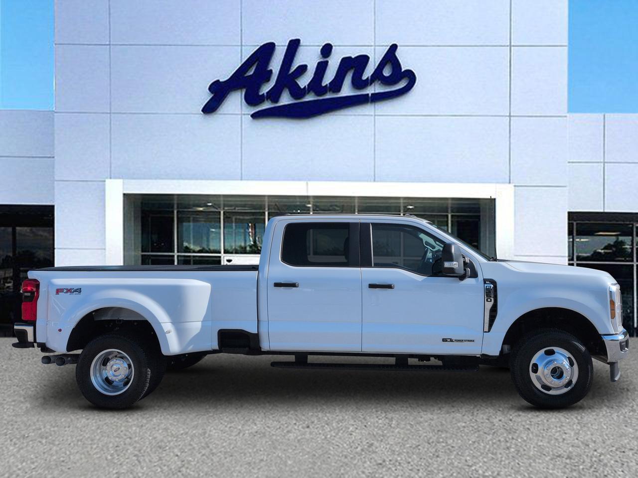 2025 Ford Super Duty F-350 DRW XL