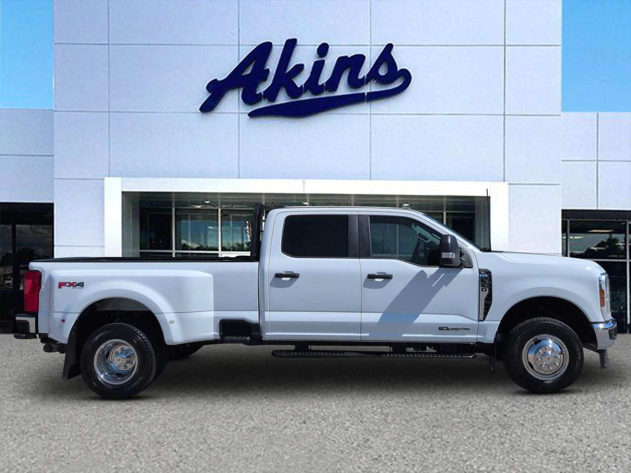 2025 Ford Super Duty F-350 DRW XL