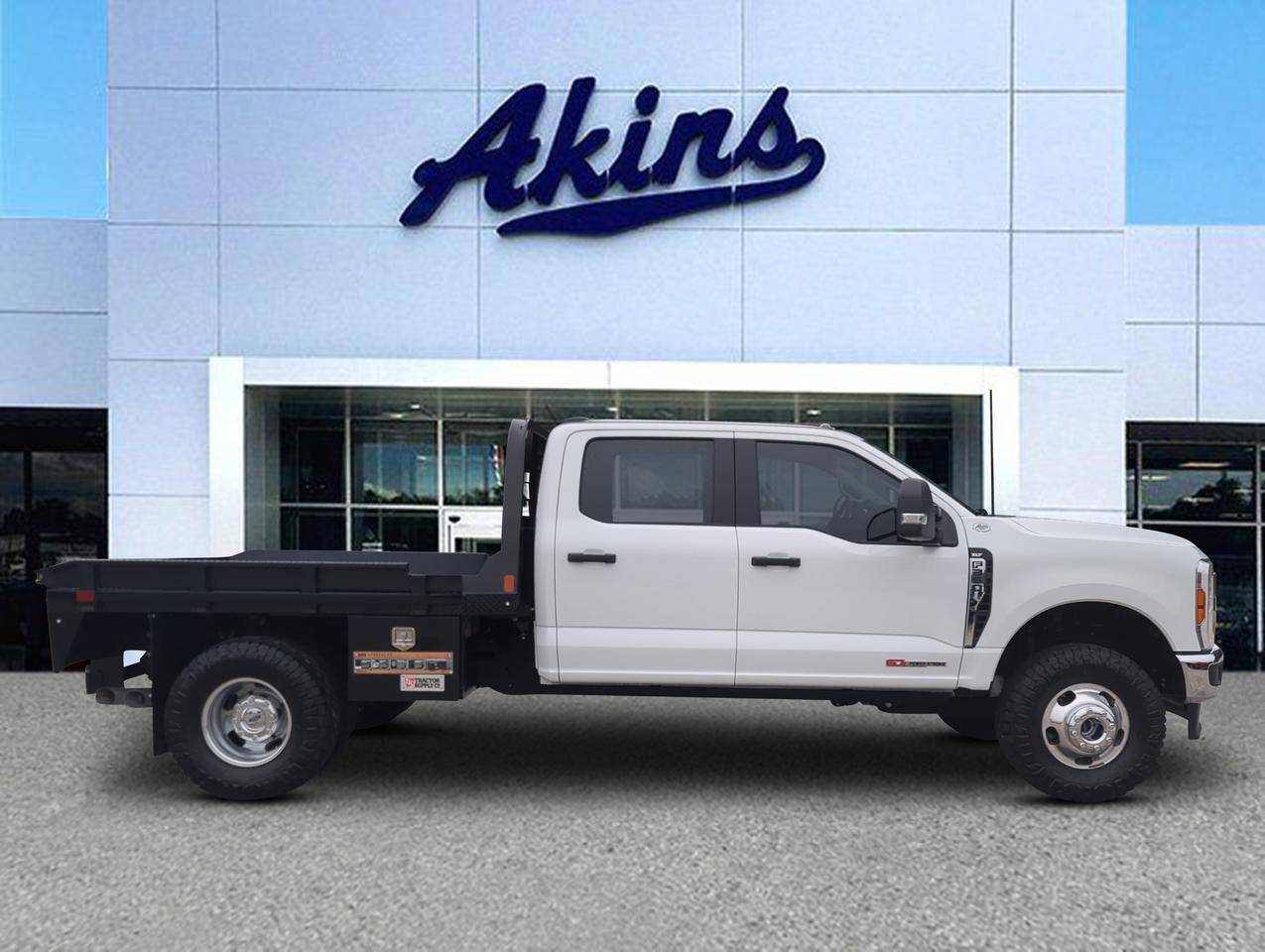2025 Ford Super Duty F-350 DRW XLT Appleton WI