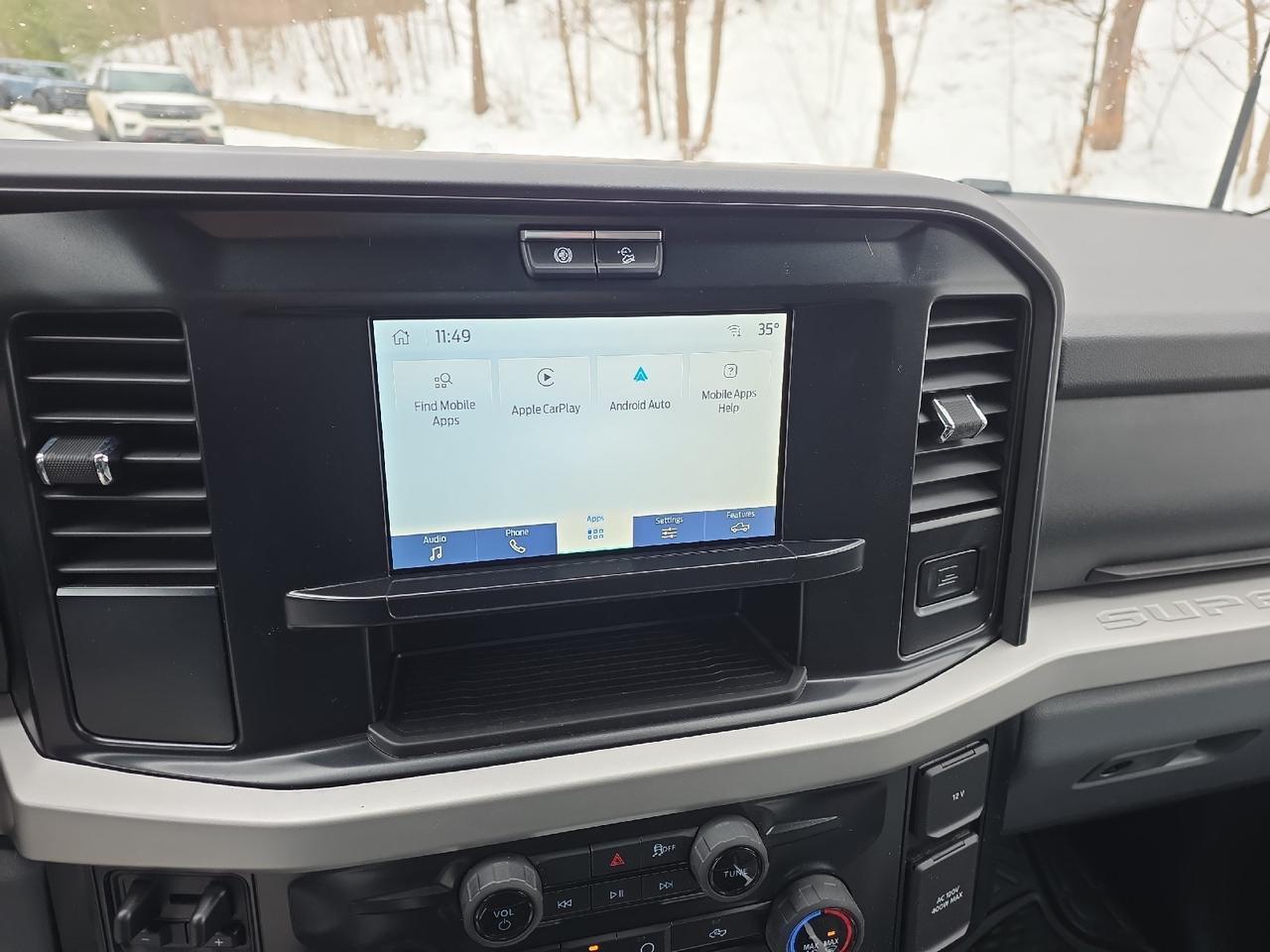 2025 Ford Super Duty F-350 DRW XLT Sand Lake NY