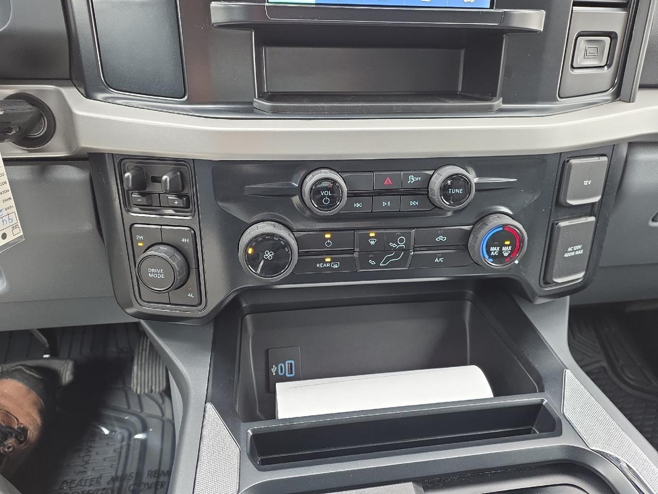 2025 Ford Super Duty F-350 DRW XLT Sand Lake NY