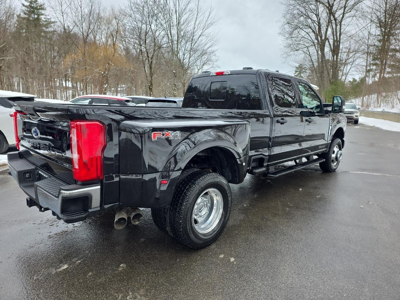 2025 Ford Super Duty F-350 DRW XLT Sand Lake NY