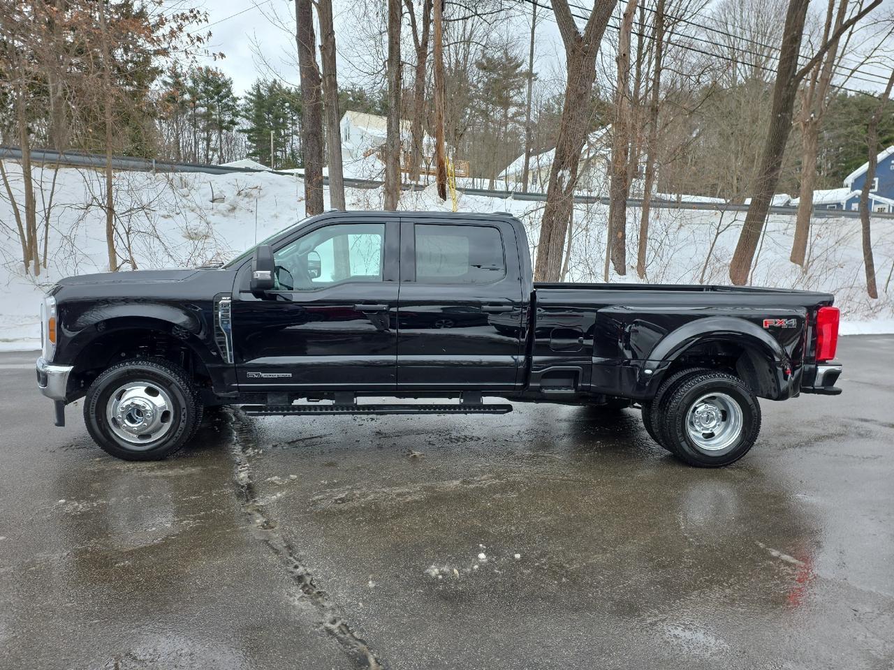 2025 Ford Super Duty F-350 DRW XLT