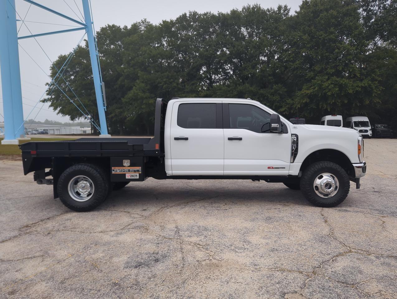 2025 Ford Super Duty F-350 DRW XLT