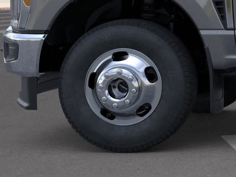 2025 Ford Super Duty F-350 DRW XLT Plymouth MA