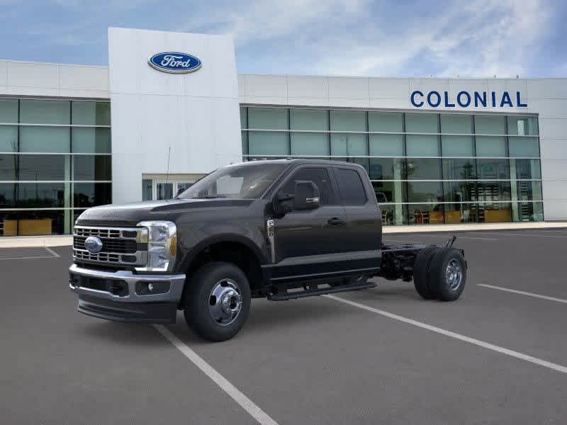 2025 Ford Super Duty F-350 DRW Plymouth MA