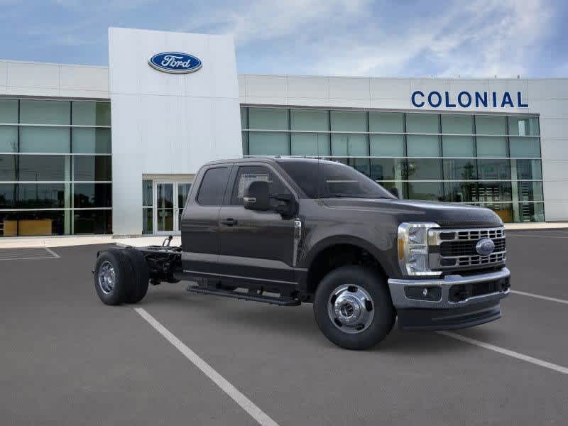 2025 Ford Super Duty F-350 DRW Plymouth MA