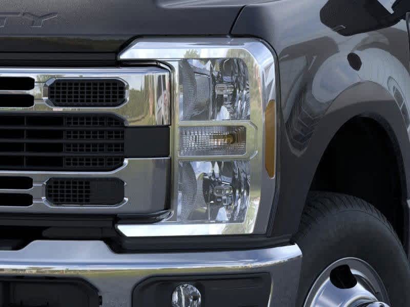 2025 Ford Super Duty F-350 DRW Plymouth MA