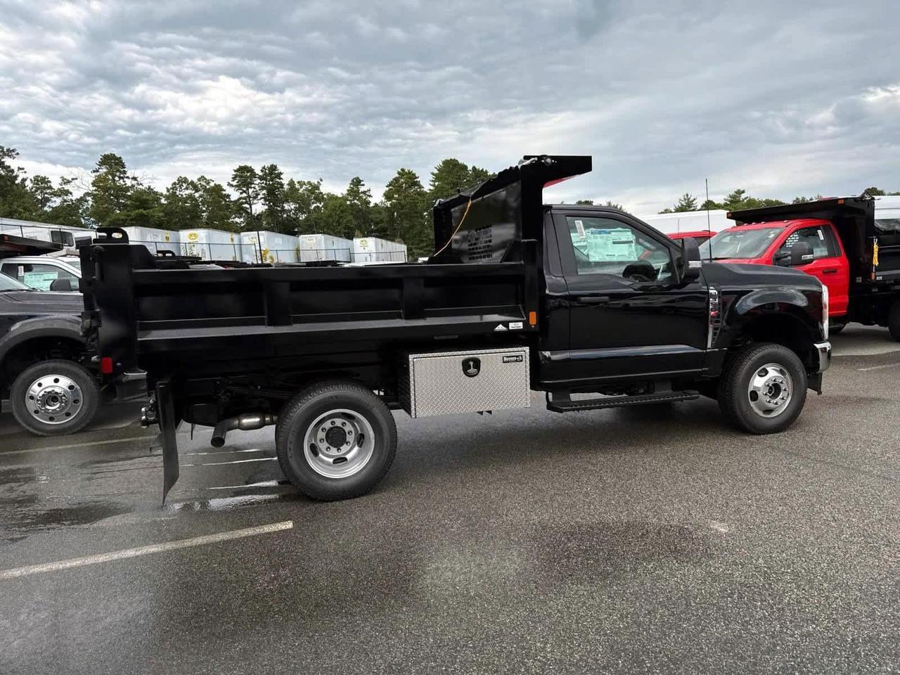 2025 Ford Super Duty F-350 DRW Plymouth MA