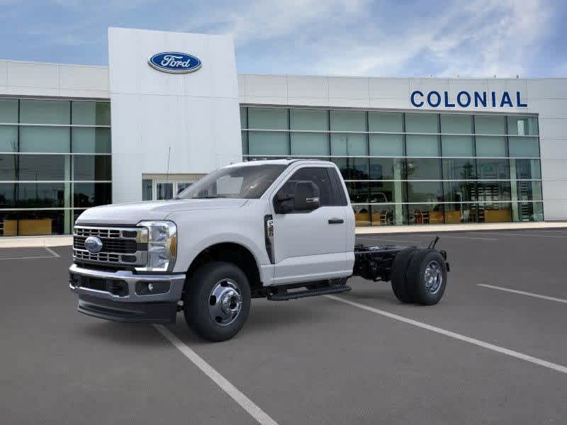 2025 Ford Super Duty F-350 DRW Plymouth MA