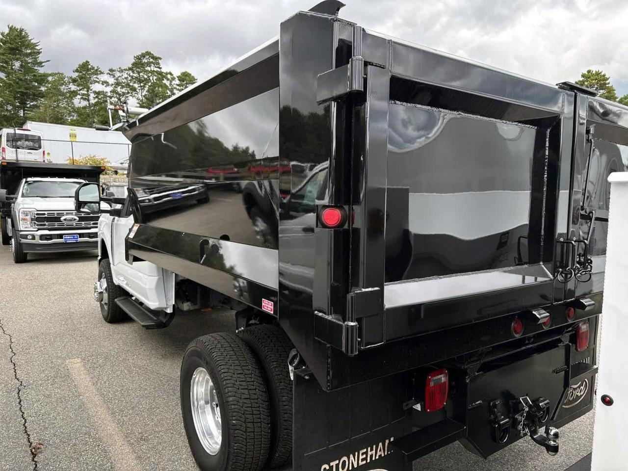 2025 Ford Super Duty F-350 DRW Plymouth MA