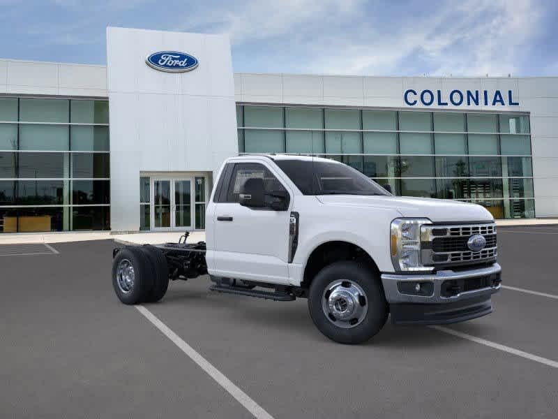 2025 Ford Super Duty F-350 DRW Plymouth MA