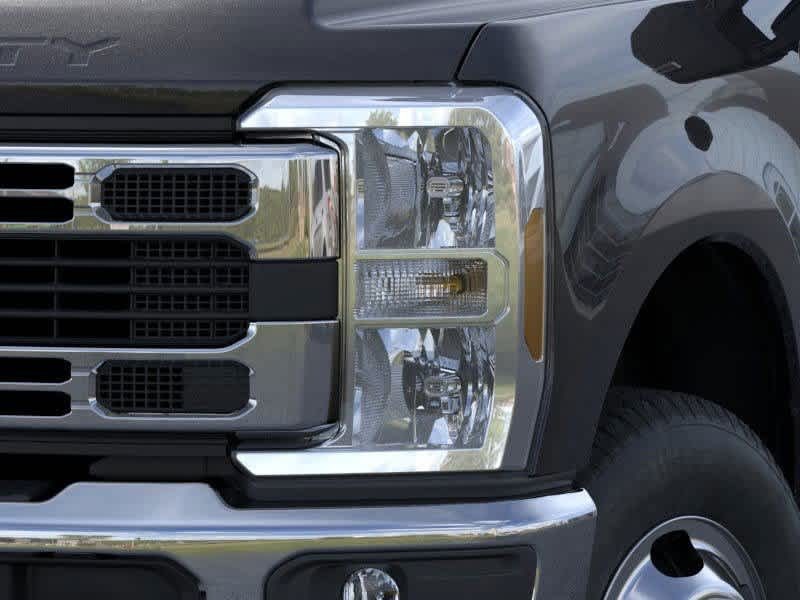 2025 Ford Super Duty F-350 DRW Plymouth MA