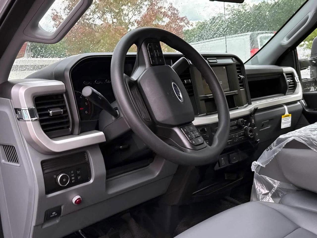 2025 Ford Super Duty F-350 DRW Plymouth MA