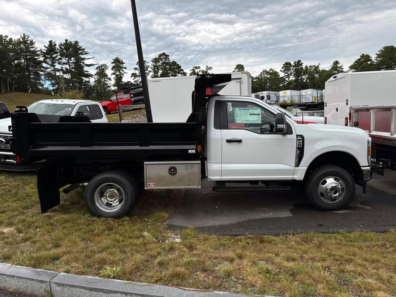2025 Ford Super Duty F-350 DRW Plymouth MA