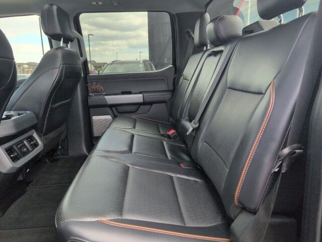 2025 Ford Super Duty F-350 LARIAT Whitecourt AB