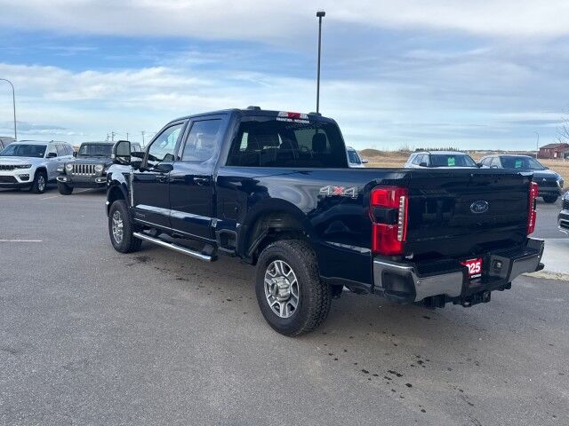 2025 Ford Super Duty F-350 LARIAT Whitecourt AB