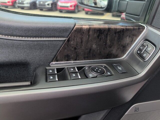 2025 Ford Super Duty F-350 LARIAT Whitecourt AB