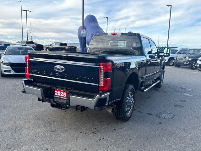 2025 Ford Super Duty F-350 LARIAT Whitecourt AB