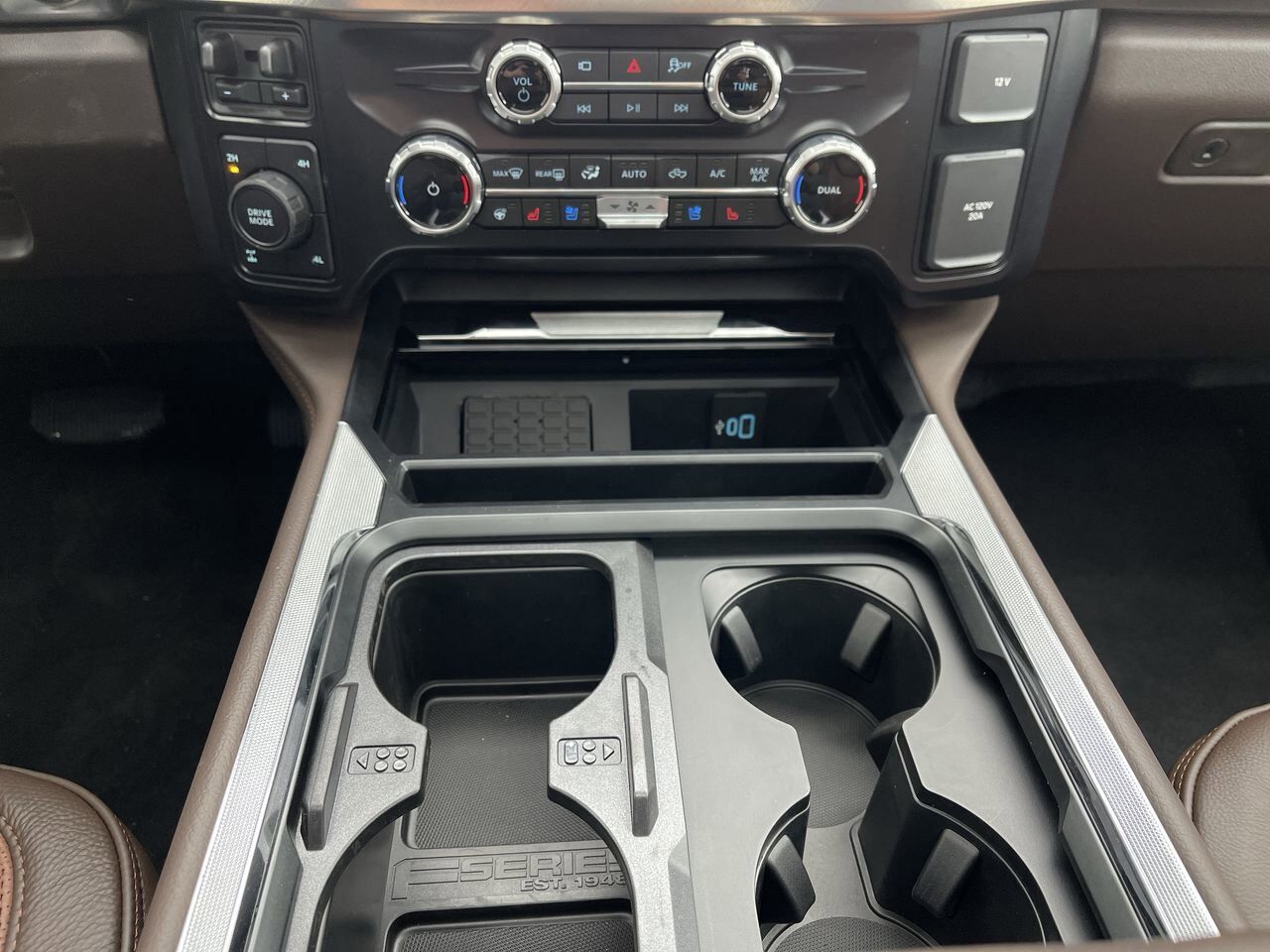 2025 Ford Super Duty F-350 SRW King Ranch Sherwood Park AB