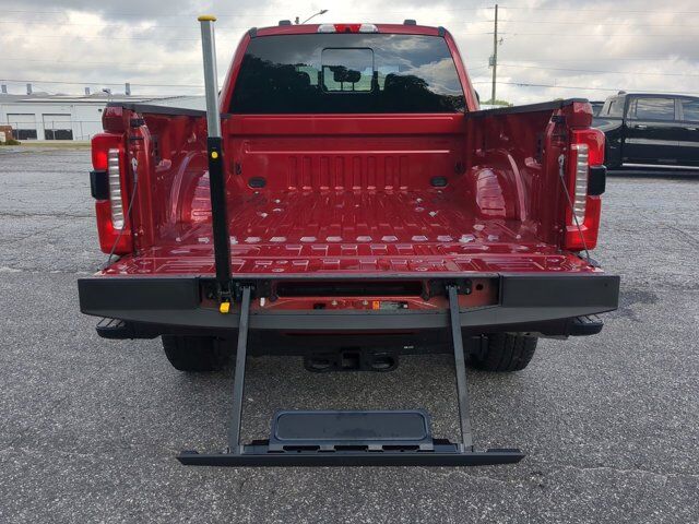 2025 Ford Super Duty F-350 SRW King Ranch Winder GA