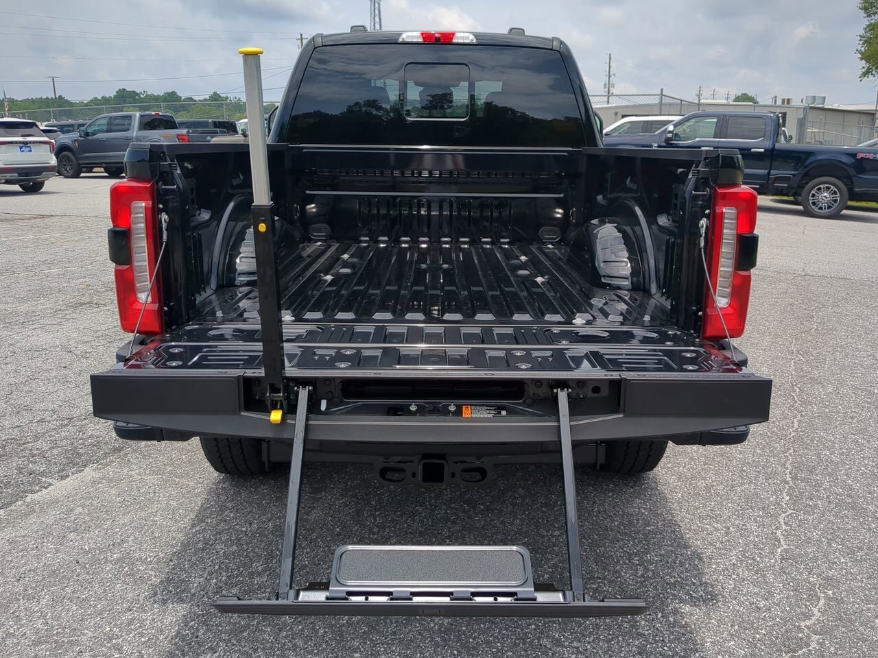 2025 Ford Super Duty F-350 SRW King Ranch Winder GA