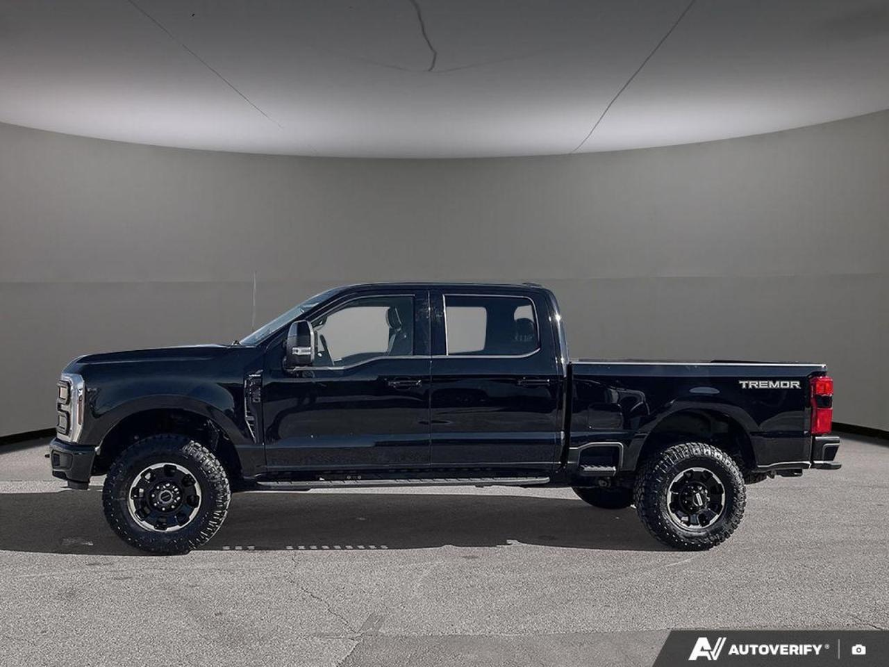 2025 Ford Super Duty F-350 SRW LARIAT