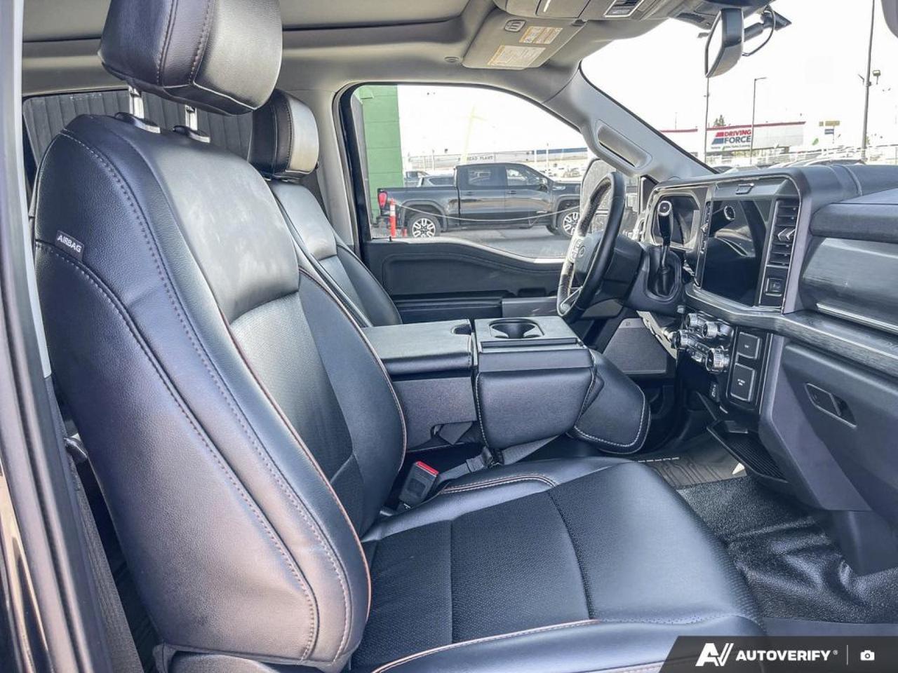 2025 Ford Super Duty F-350 SRW LARIAT Edmonton AB