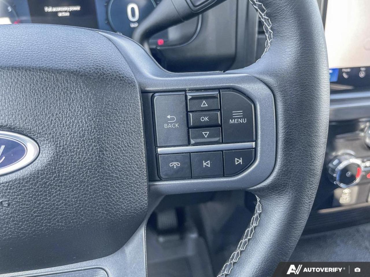 2025 Ford Super Duty F-350 SRW LARIAT Edmonton AB