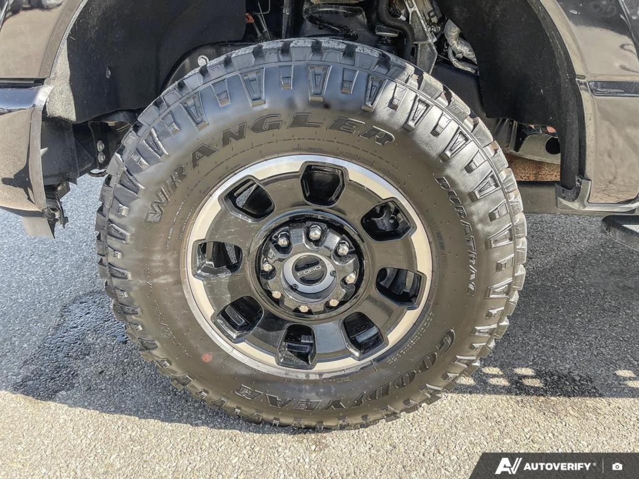 2025 Ford Super Duty F-350 SRW LARIAT Edmonton AB
