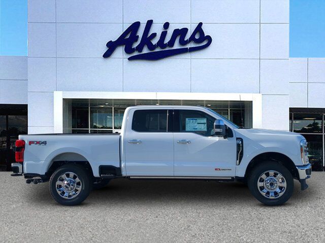 2025 Ford Super Duty F-350 SRW LARIAT Appleton WI