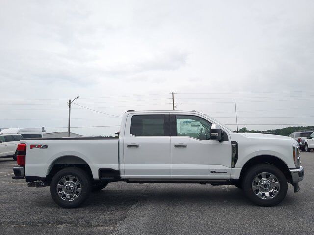 2025 Ford Super Duty F-350 SRW LARIAT Appleton WI