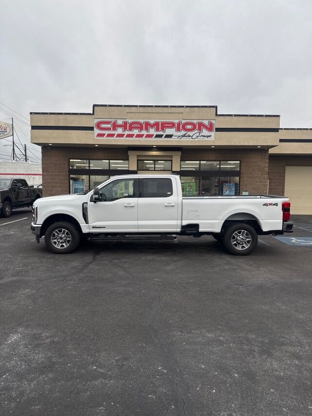 2025 Ford Super Duty F-350 SRW LARIAT