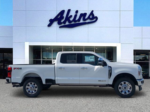 2025 Ford Super Duty F-350 SRW LARIAT