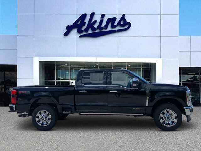 2025 Ford Super Duty F-350 SRW LARIAT