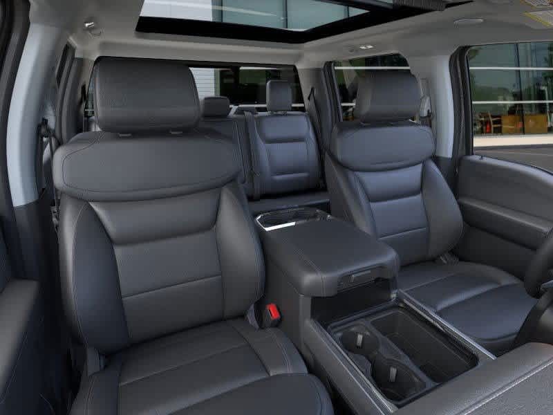 2025 Ford Super Duty F-350 SRW LARIAT Plymouth MA