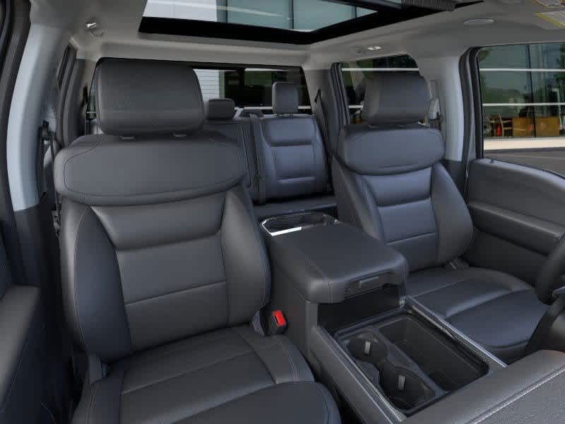 2025 Ford Super Duty F-350 SRW LARIAT Plymouth MA