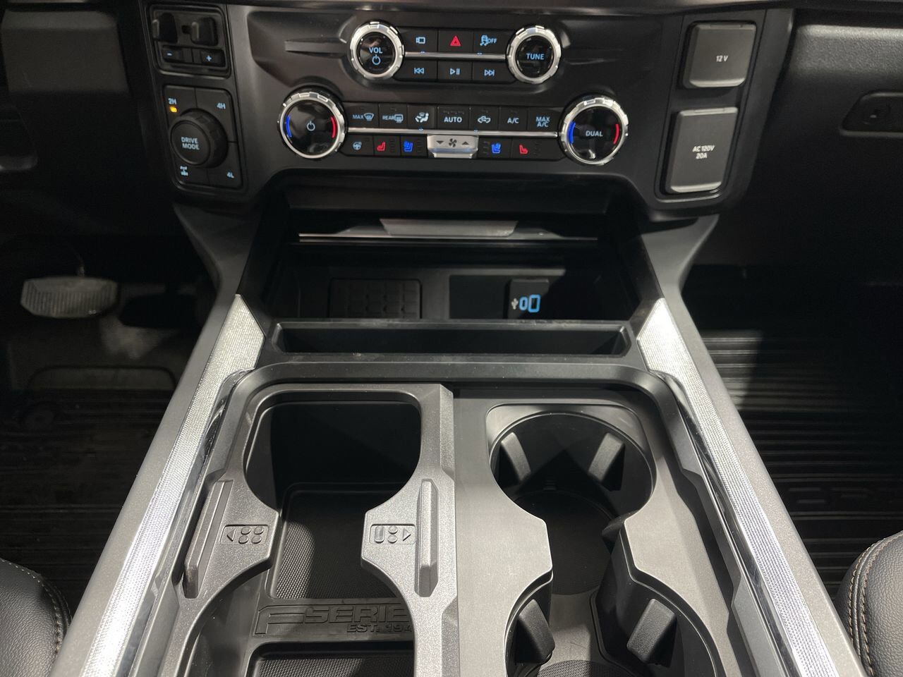 2025 Ford Super Duty F-350 SRW Lariat Sherwood Park AB
