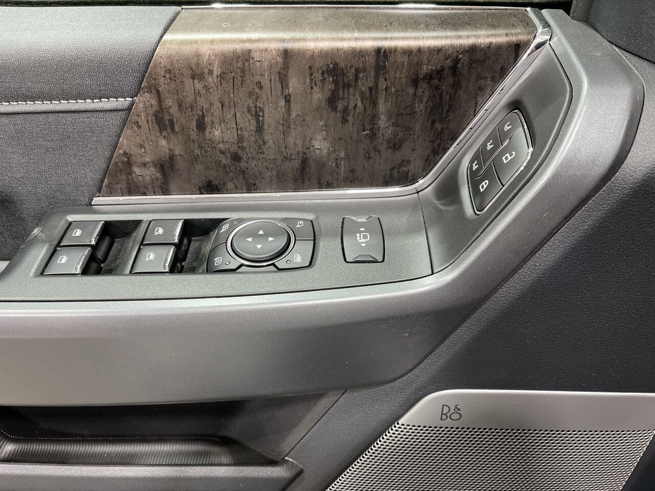 2025 Ford Super Duty F-350 SRW Lariat Sherwood Park AB