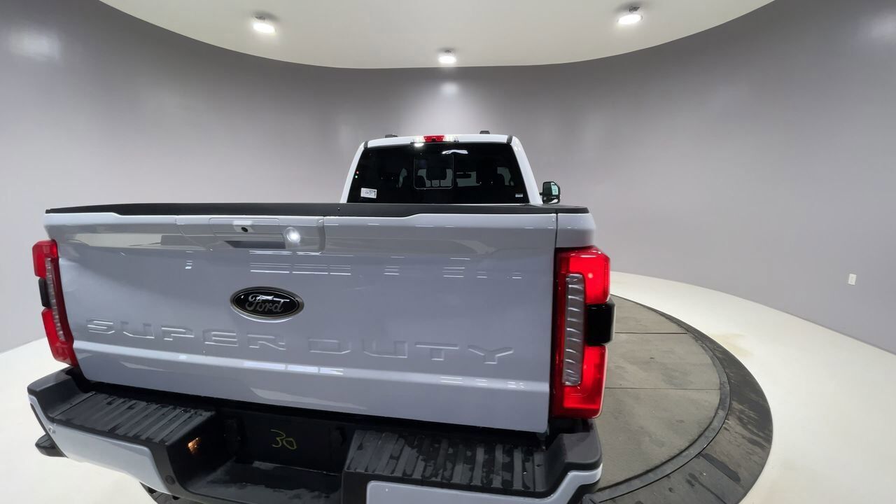 2025 Ford Super Duty F-350 SRW Lariat Sherwood Park AB