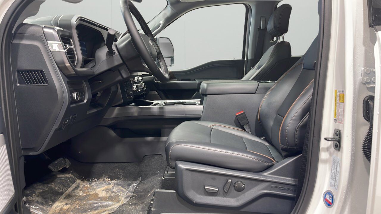 2025 Ford Super Duty F-350 SRW Lariat Sherwood Park AB