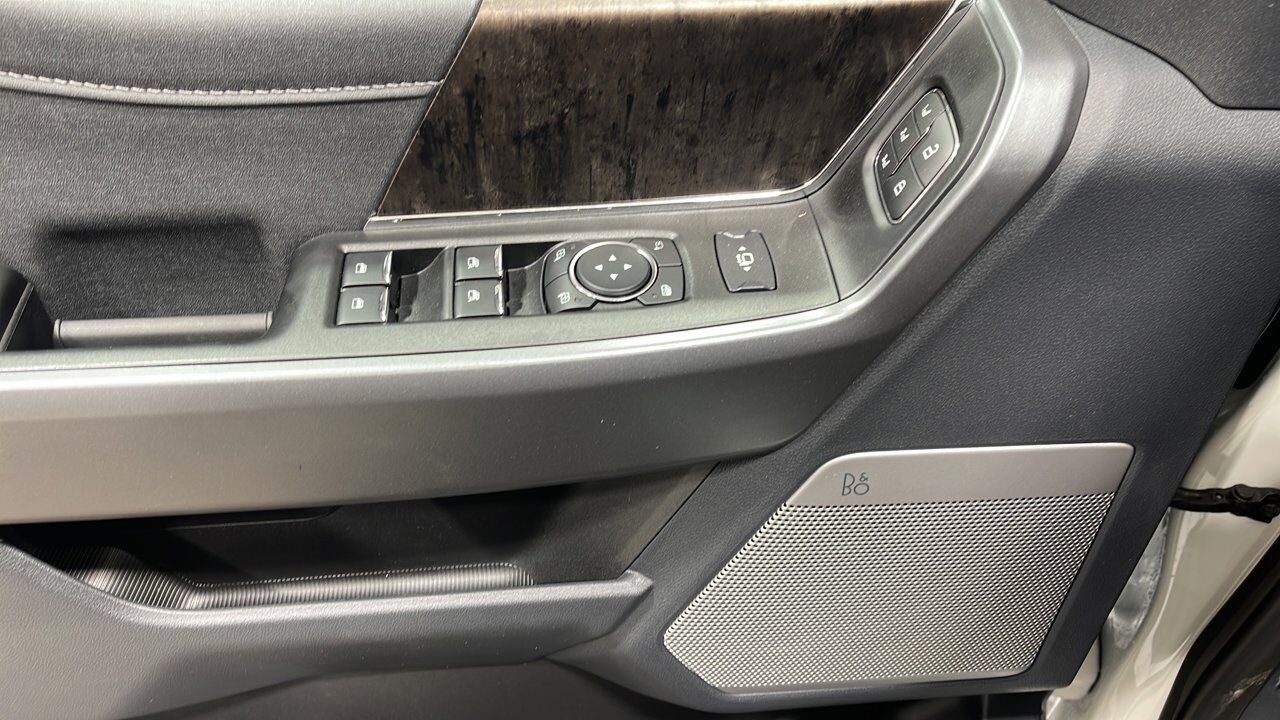 2025 Ford Super Duty F-350 SRW Lariat Sherwood Park AB