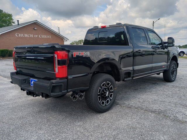 2025 Ford Super Duty F-350 SRW Platinum Appleton WI