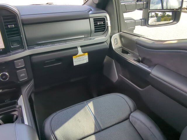 2025 Ford Super Duty F-350 SRW Platinum Appleton WI