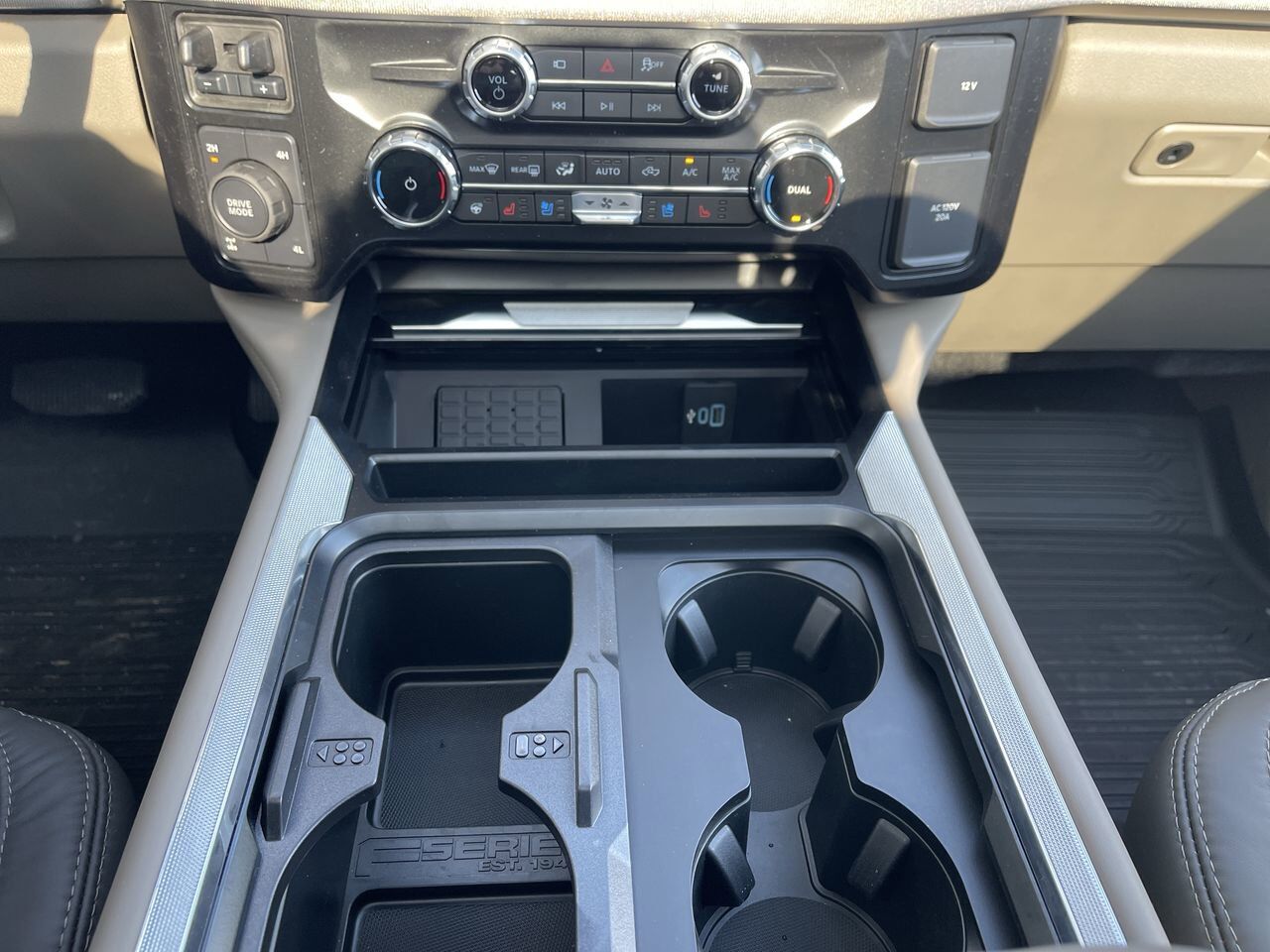 2025 Ford Super Duty F-350 SRW Platinum Sherwood Park AB