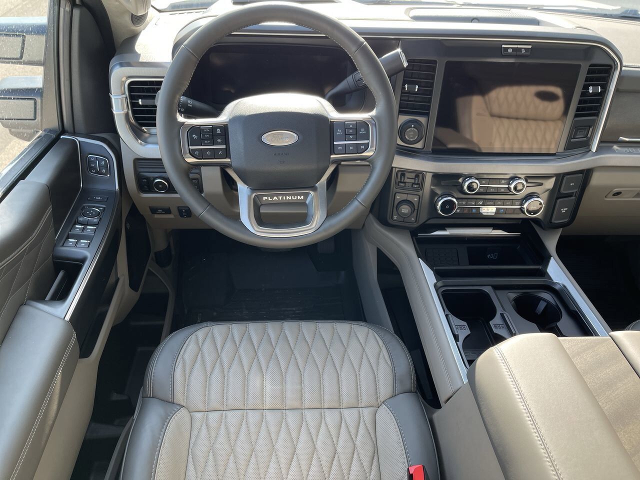 2025 Ford Super Duty F-350 SRW Platinum Sherwood Park AB