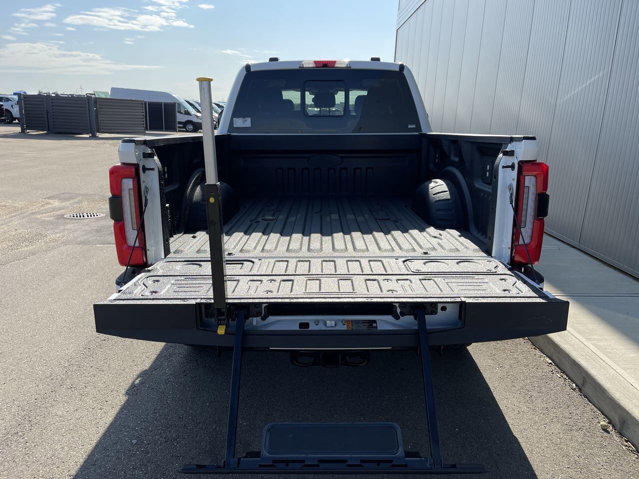 2025 Ford Super Duty F-350 SRW Platinum Sherwood Park AB